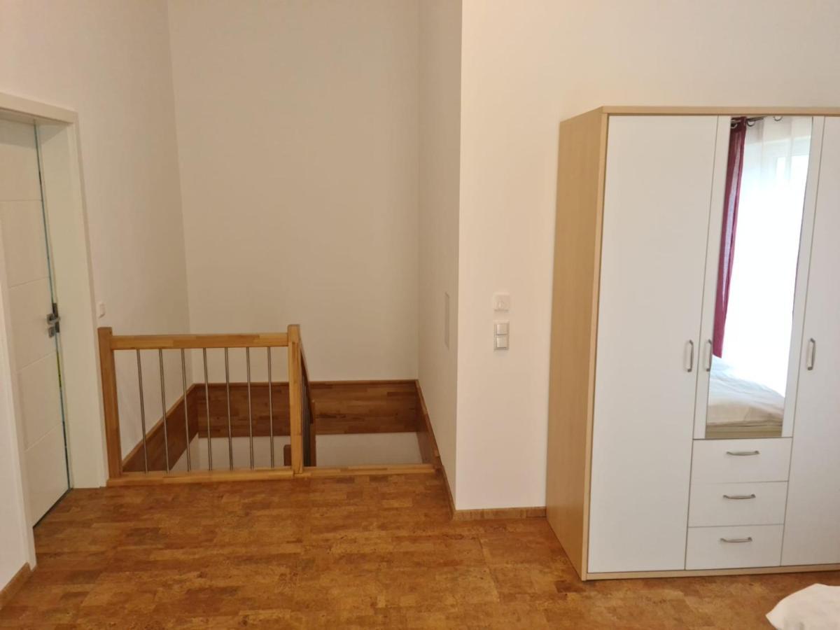 Apartment Gaestehaus Staudenschloss Mickhausen Ngoại thất bức ảnh