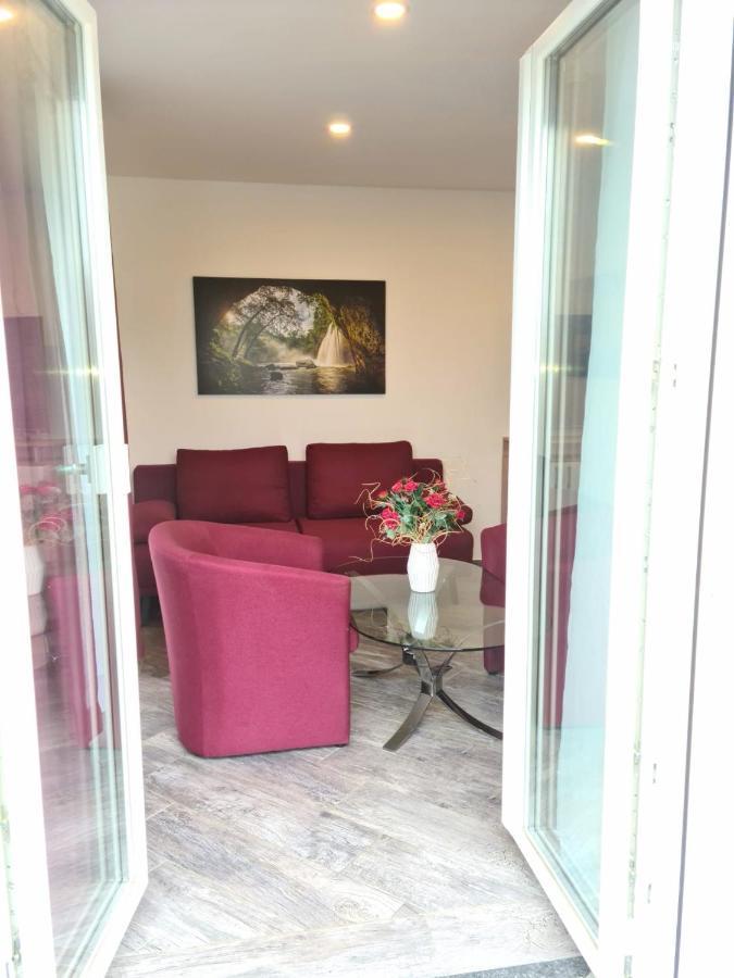 Apartment Gaestehaus Staudenschloss Mickhausen Ngoại thất bức ảnh