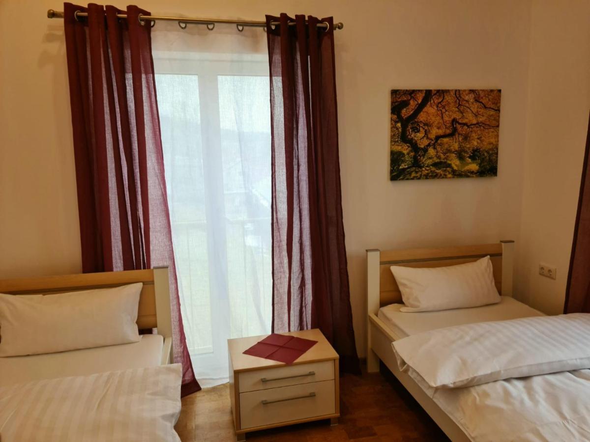 Apartment Gaestehaus Staudenschloss Mickhausen Ngoại thất bức ảnh
