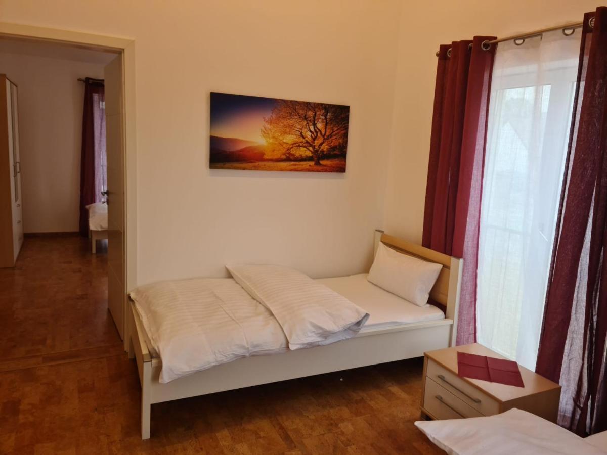 Apartment Gaestehaus Staudenschloss Mickhausen Ngoại thất bức ảnh