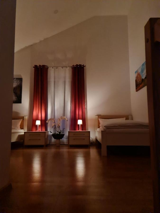 Apartment Gaestehaus Staudenschloss Mickhausen Ngoại thất bức ảnh